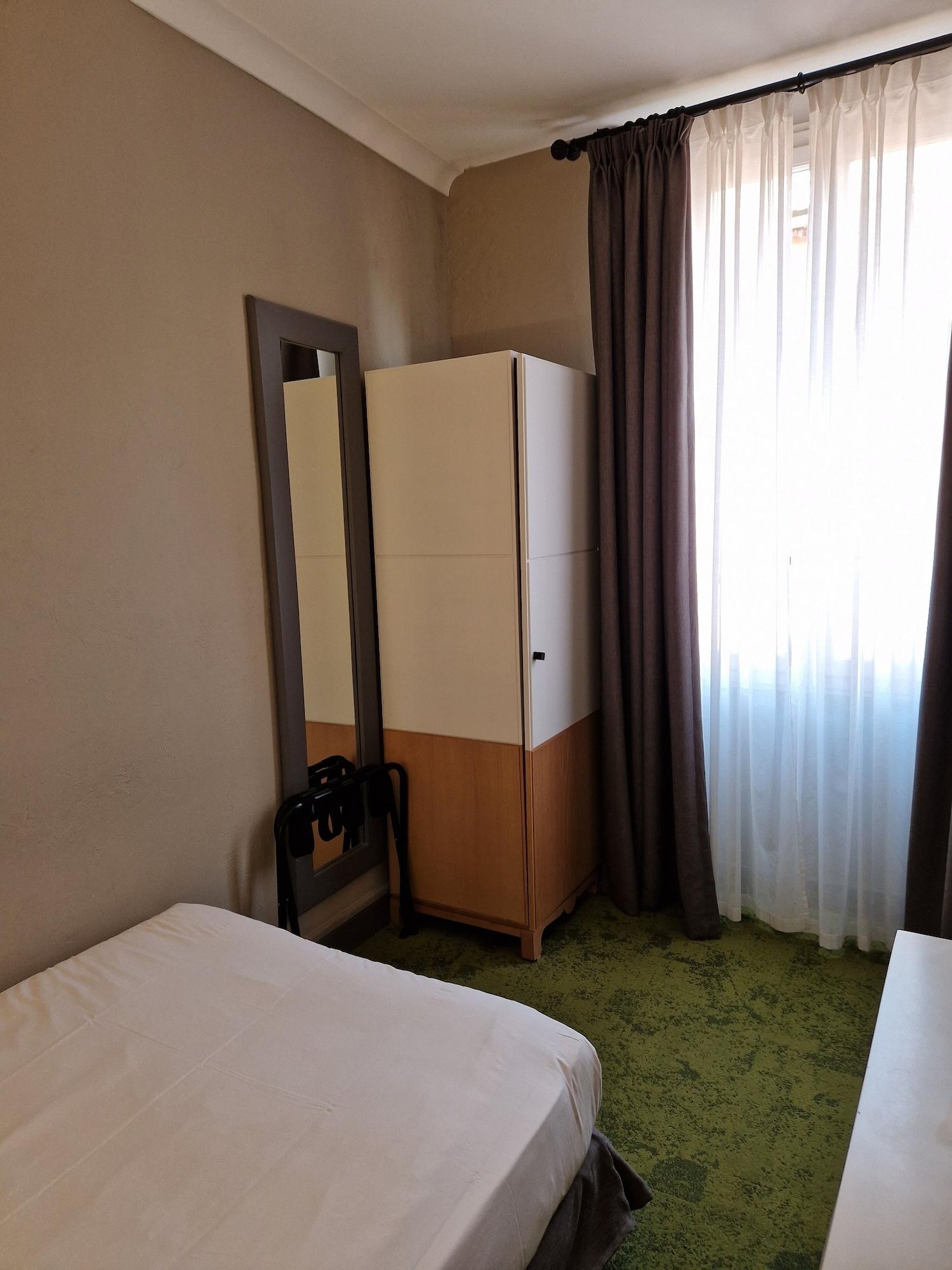 Hotel La Villa Tosca Канны Экстерьер фото